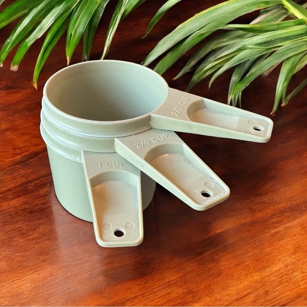 Vintage Tupperware Measuring Cups – Avocado Green – 1 Cup, 3/4 Cup, 2/3 Cup
